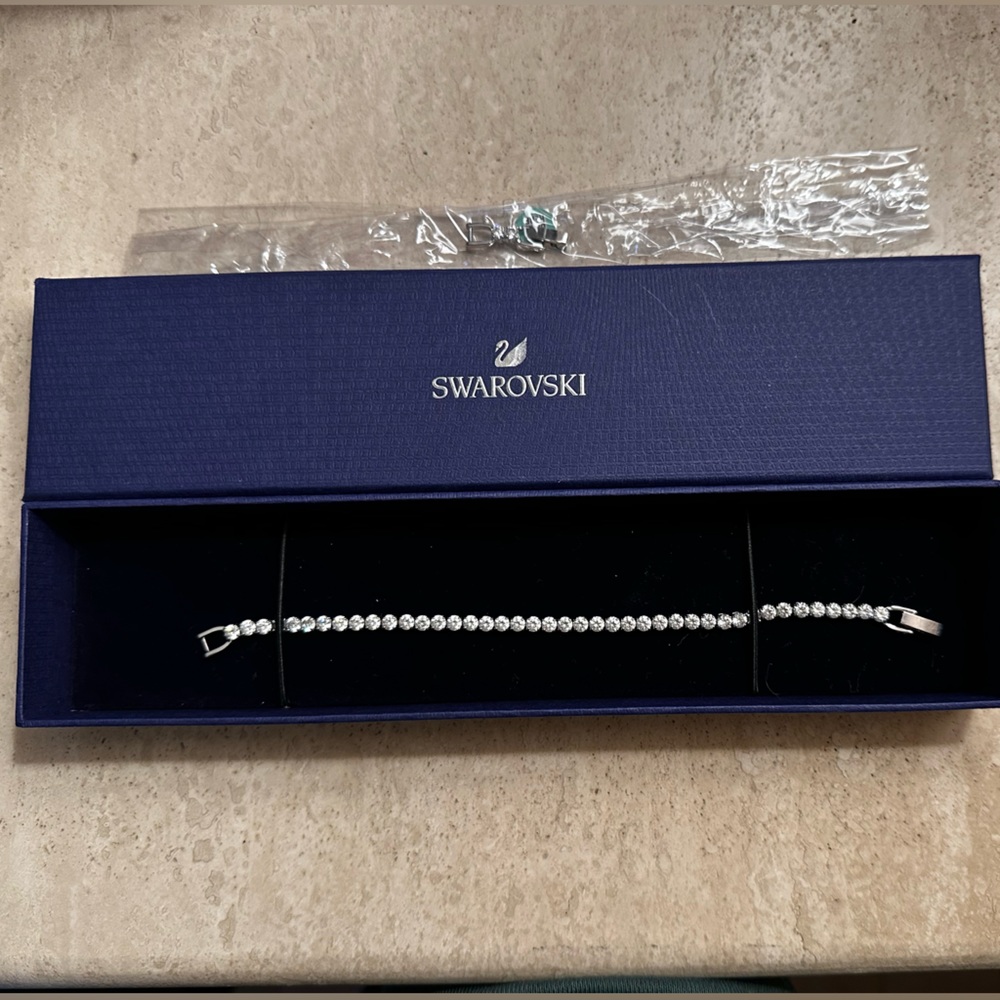 Swarovski Deluxe Tennis Bracelet